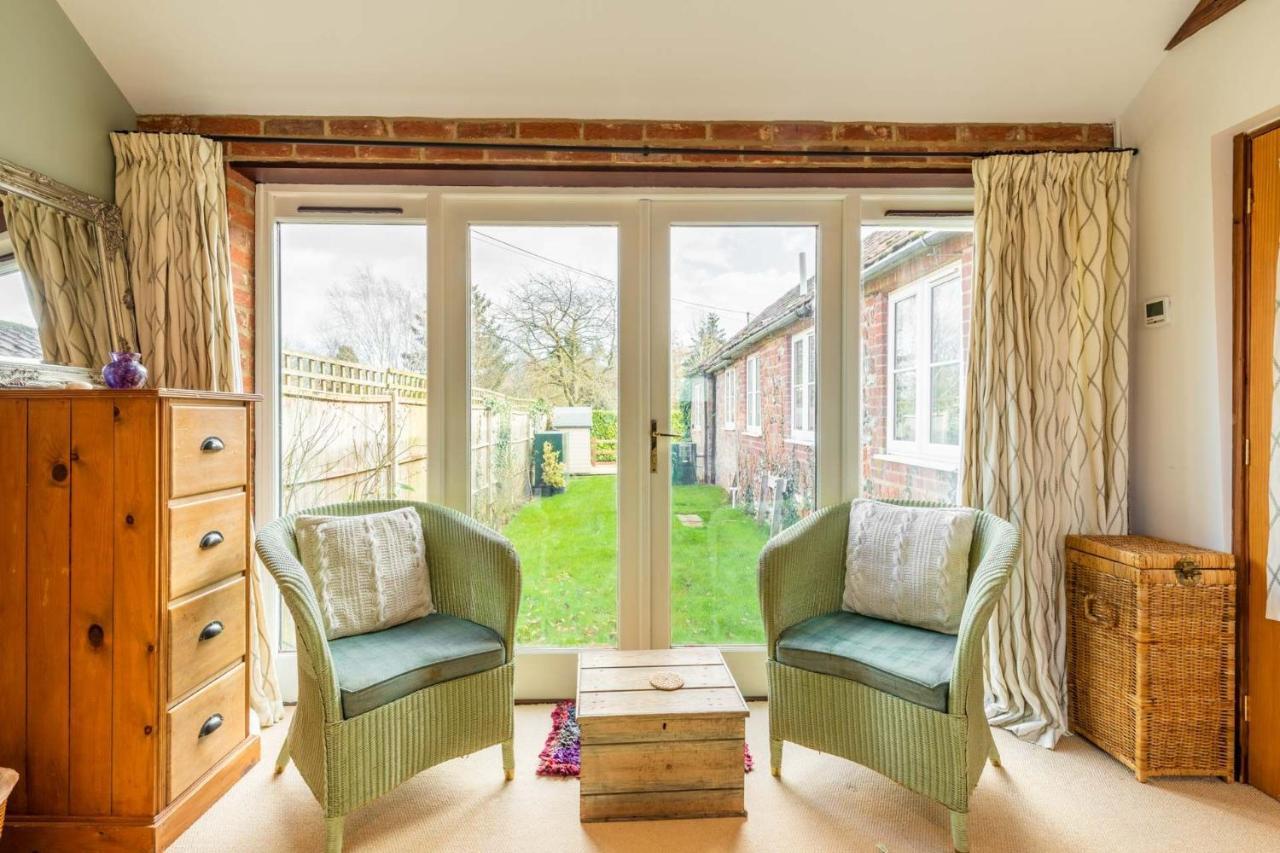 Host & Stay - Woodfalls Barn Burgh and Tuttington Extérieur photo