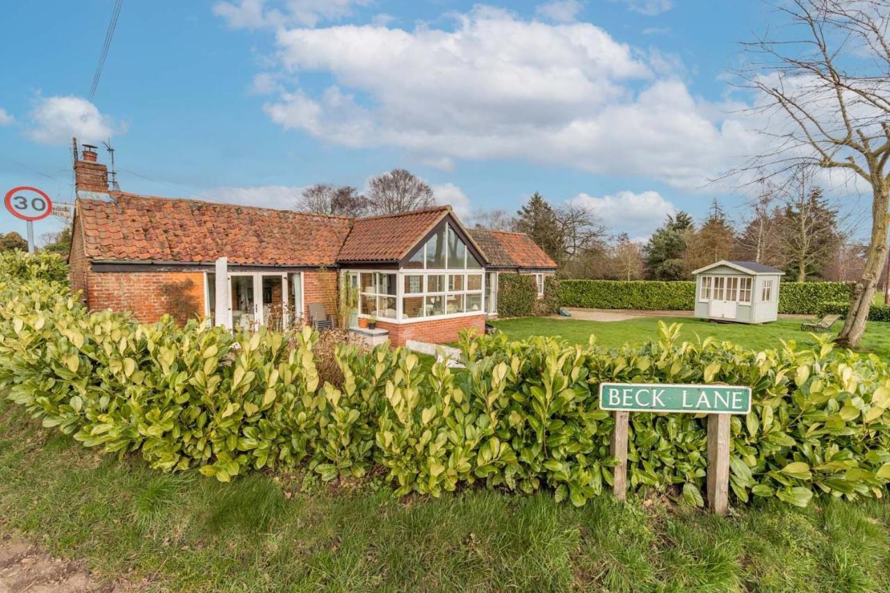 Host & Stay - Woodfalls Barn Burgh and Tuttington Extérieur photo