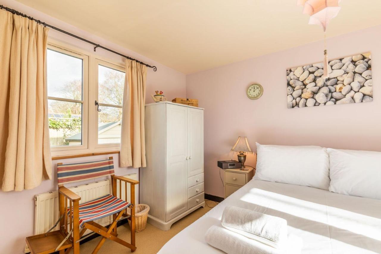 Host & Stay - Woodfalls Barn Burgh and Tuttington Extérieur photo