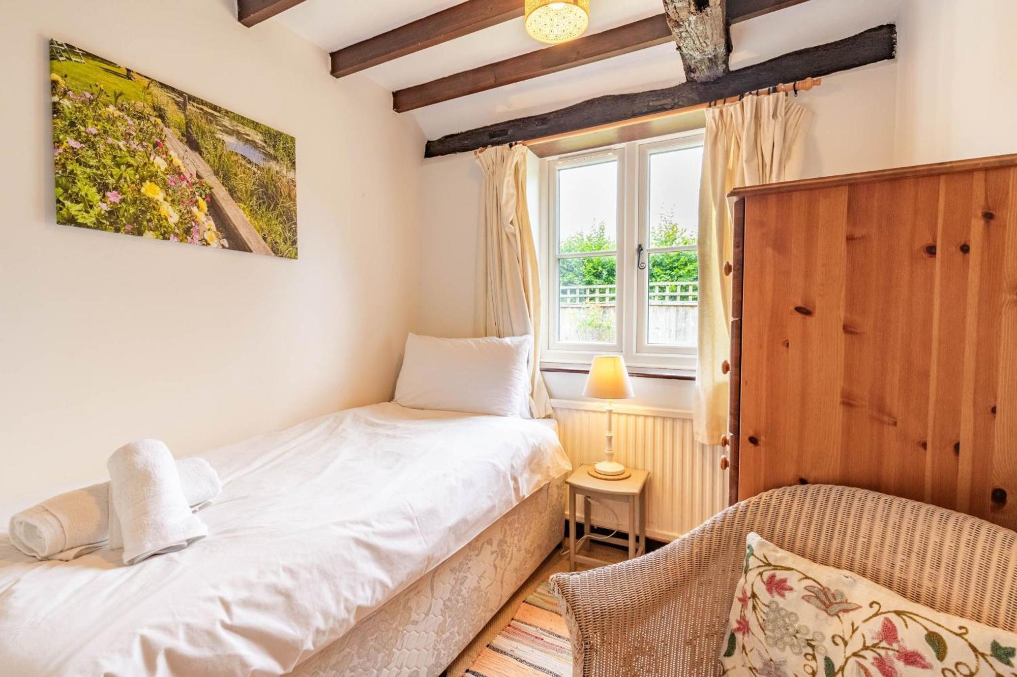 Host & Stay - Woodfalls Barn Burgh and Tuttington Extérieur photo